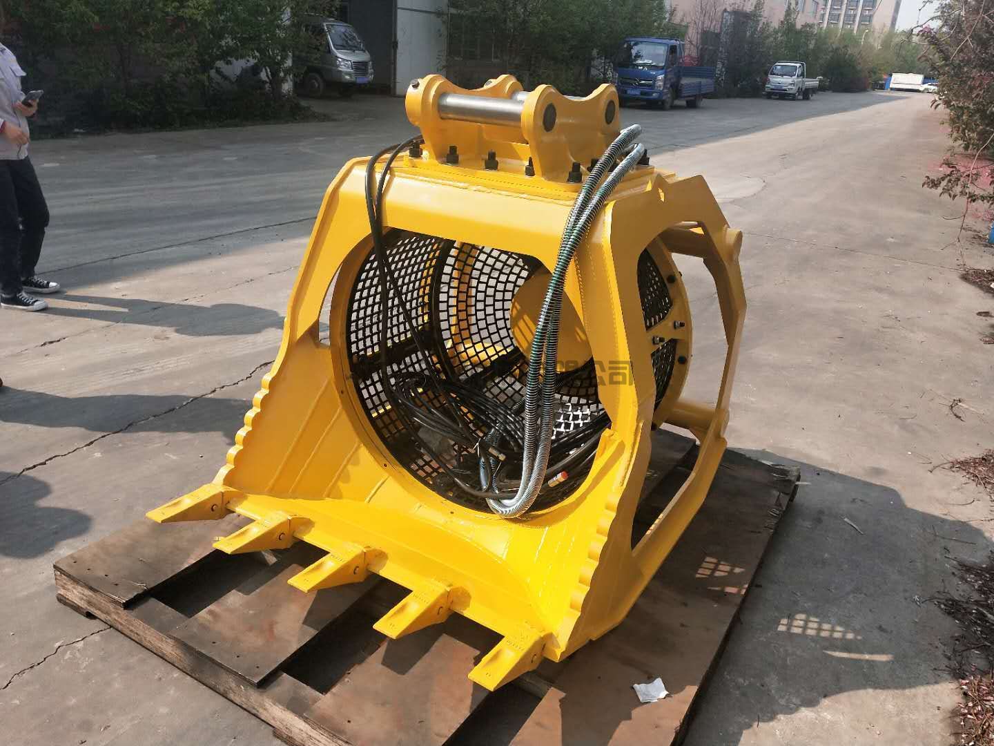 旋轉(zhuǎn)篩分斗10~18噸挖掘機06級篩分斗