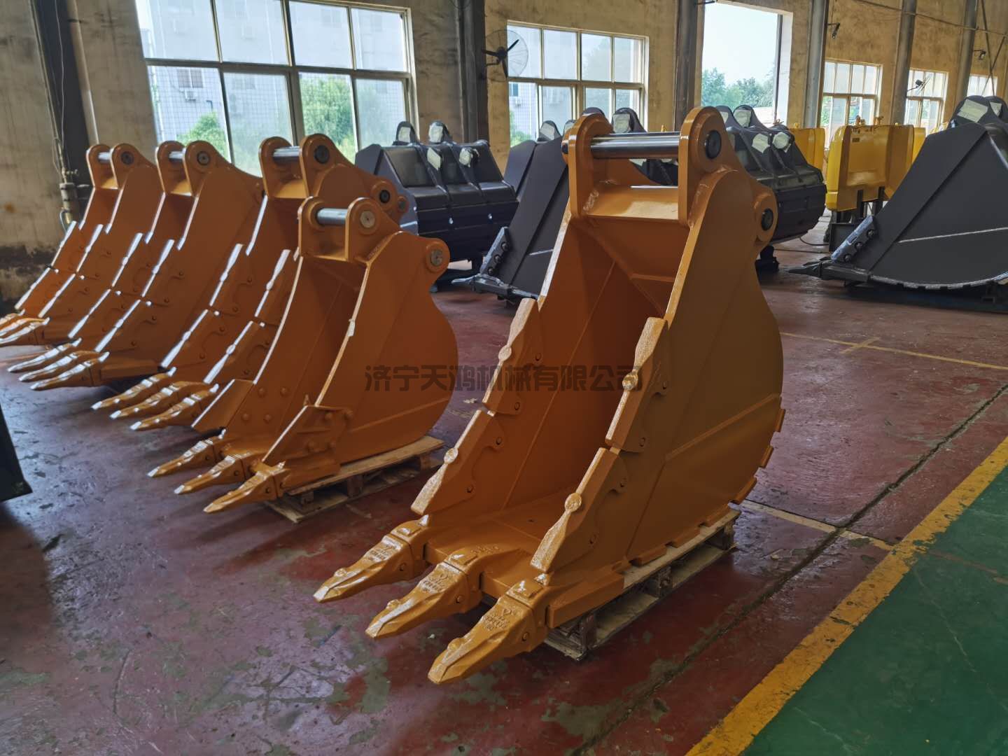 CAT330-600mm重載巖石斗，溝斗